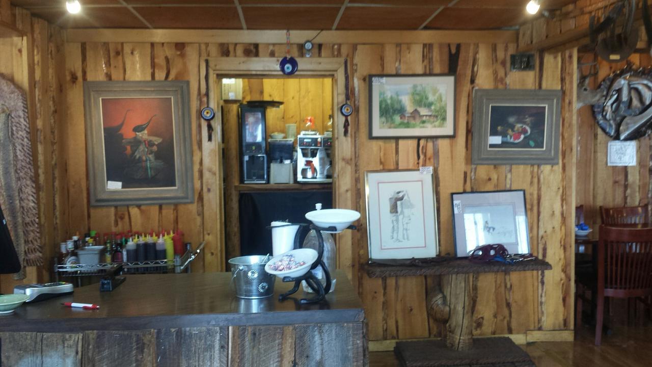 Frontier Lodge 랜더 외부 사진
